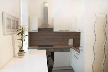 Urban Flats Danube 3* Viena